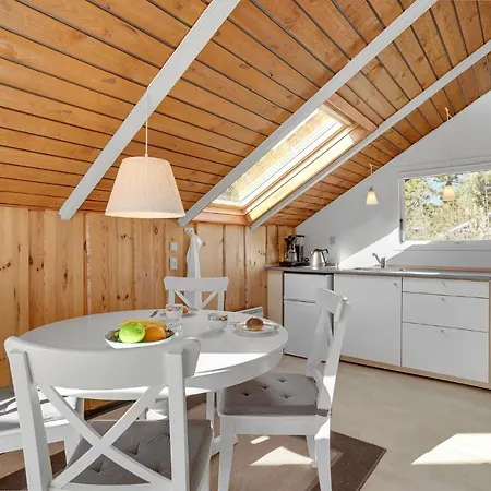 Holiday home Stunning In Rdby With 2 Bedrooms And Wifi Rodby